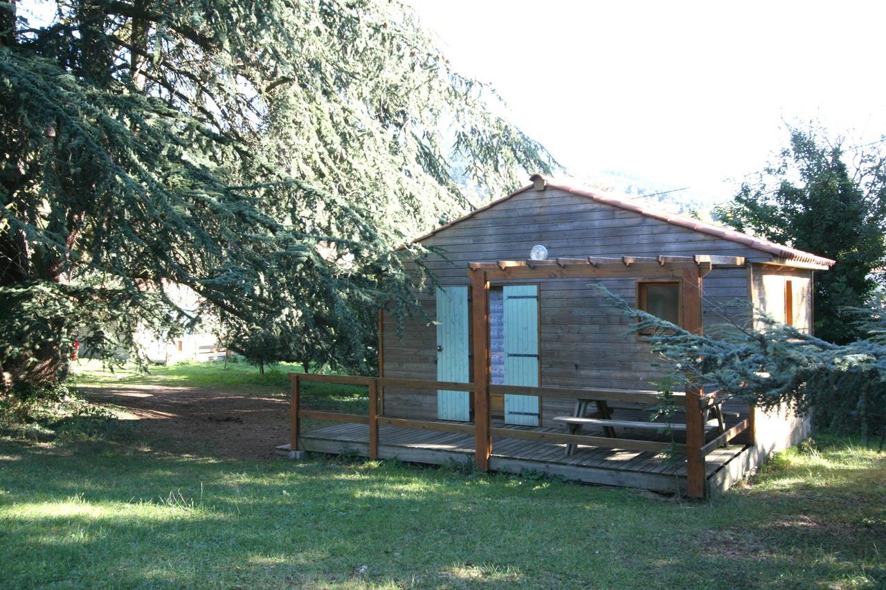 Les Chalets Du Domaine Des Soyeux Saint-Julien-Molin-Molette Exteriör bild